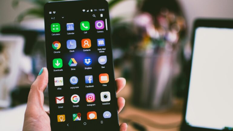7 Reasons Your Business Needs a Mobile App in 2025
